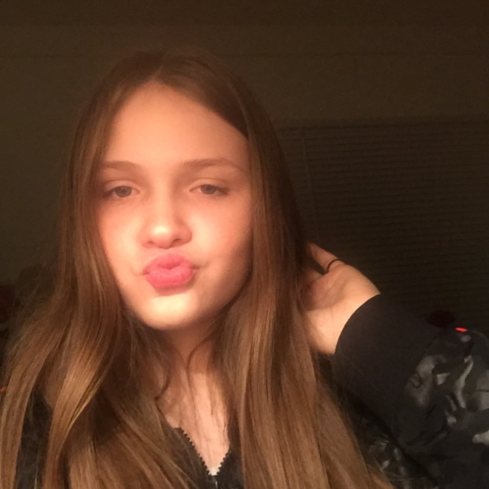 Meet your Posher, Zoe